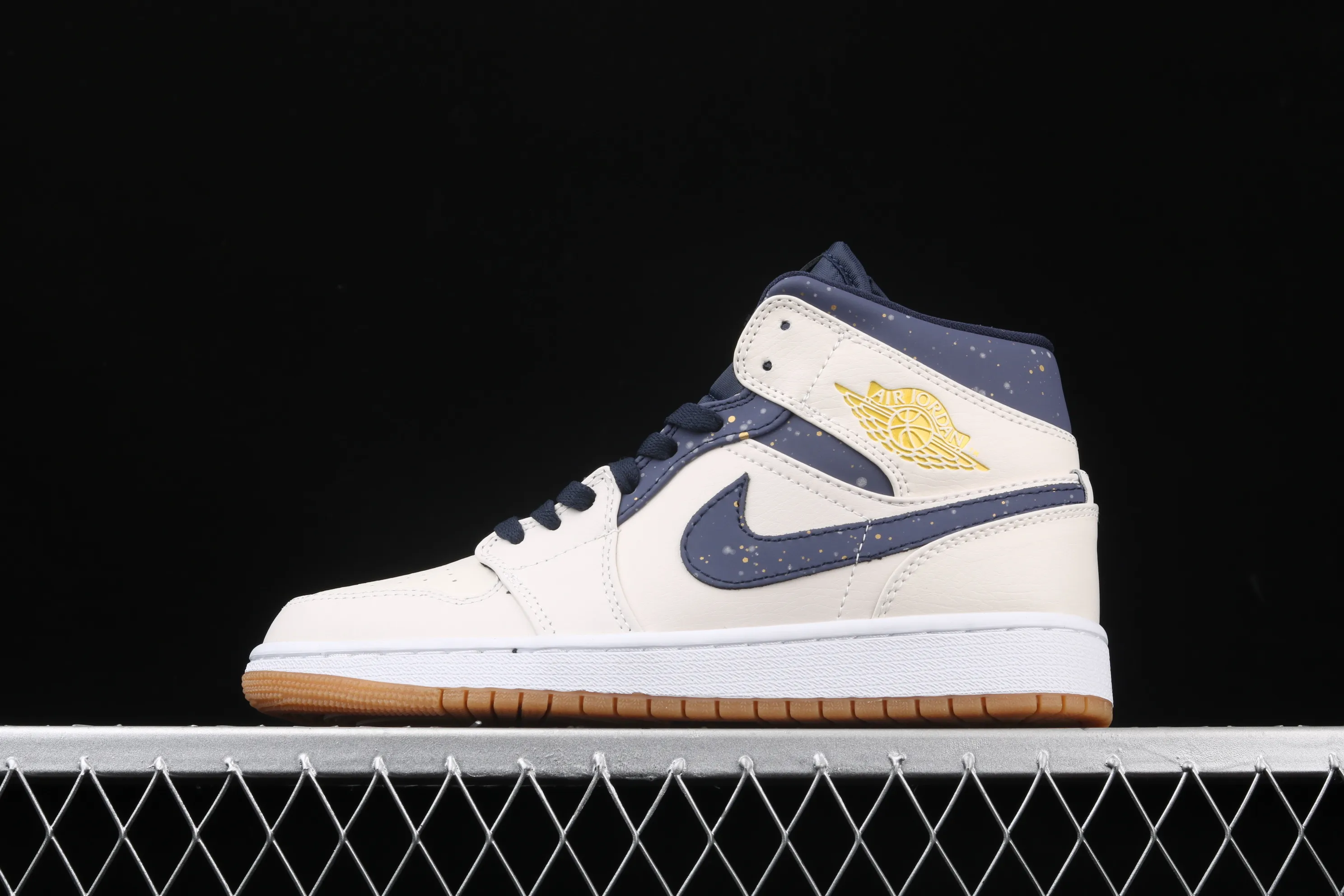 All categories Air Jordan Jordan series basketball shoes Air Jordan 1 Mid Air Jordan 1 Mid AJ1 Joe 1 mid-top raw rubber beige basketball shoes AH6342-104